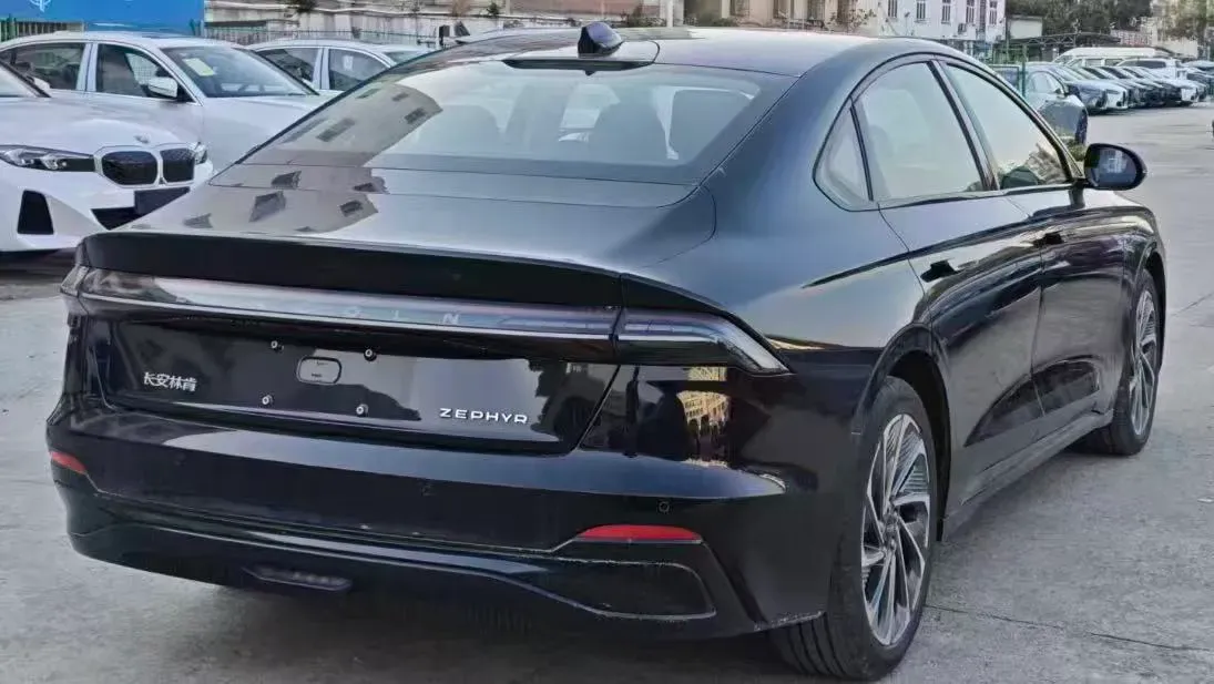 2025 Lincoln Z 2.0T 294HP L4 E-CVT Hybrid,autocango,china used car exporter,china ev exporter,chinese used car exporter,chinese used ev exporter