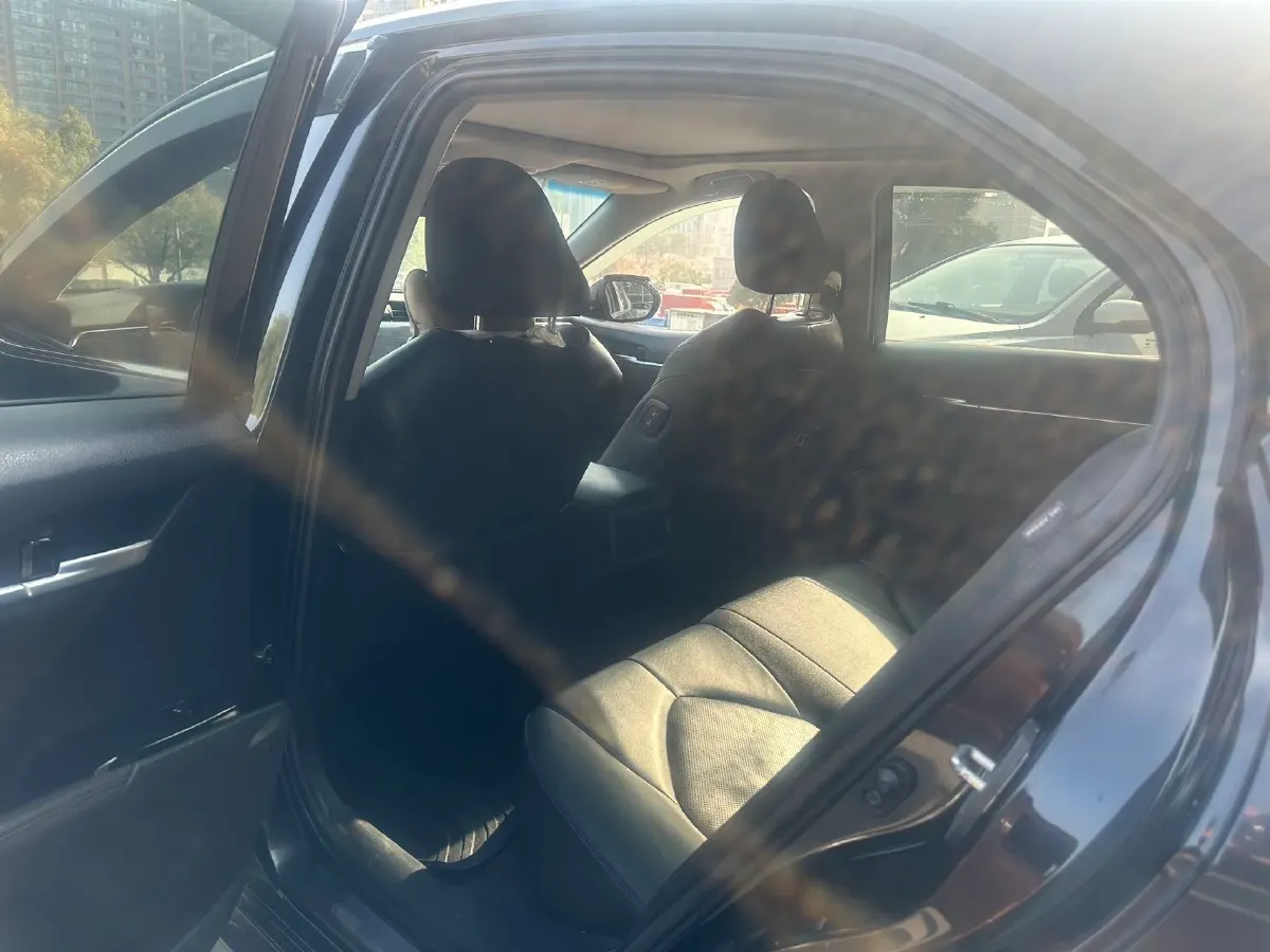 2019 Toyota Camry 2.5L 209HP L4 8AT,autocango,china used car exporter,china ev exporter,chinese used car exporter,chinese used ev exporter