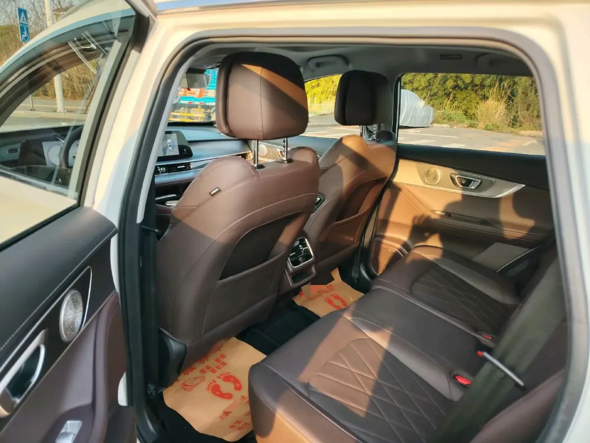 2024 Chery Tiggo 8 PRO 1.6T 197HP L4 7DCT,autocango,china used car exporter,china ev exporter,chinese used car exporter,chinese used ev exporter