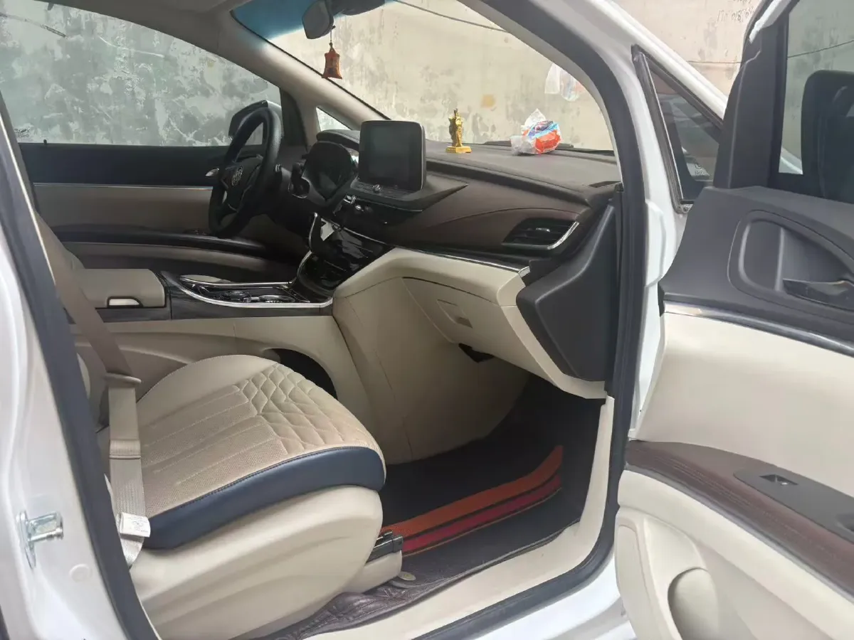 2023 Buick GL8 2.0T 237HP L4 9AT,autocango,china used car exporter,china ev exporter,chinese used car exporter,chinese used ev exporter