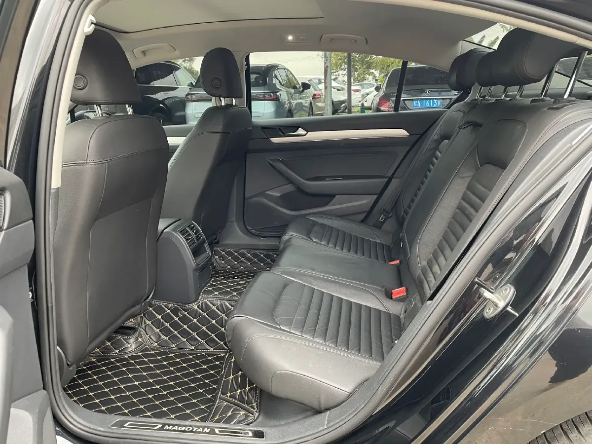 2018 Volkswagen Magotan 1.4T 150HP L4 7DCT,autocango,china used car exporter,china ev exporter,chinese used car exporter,chinese used ev exporter