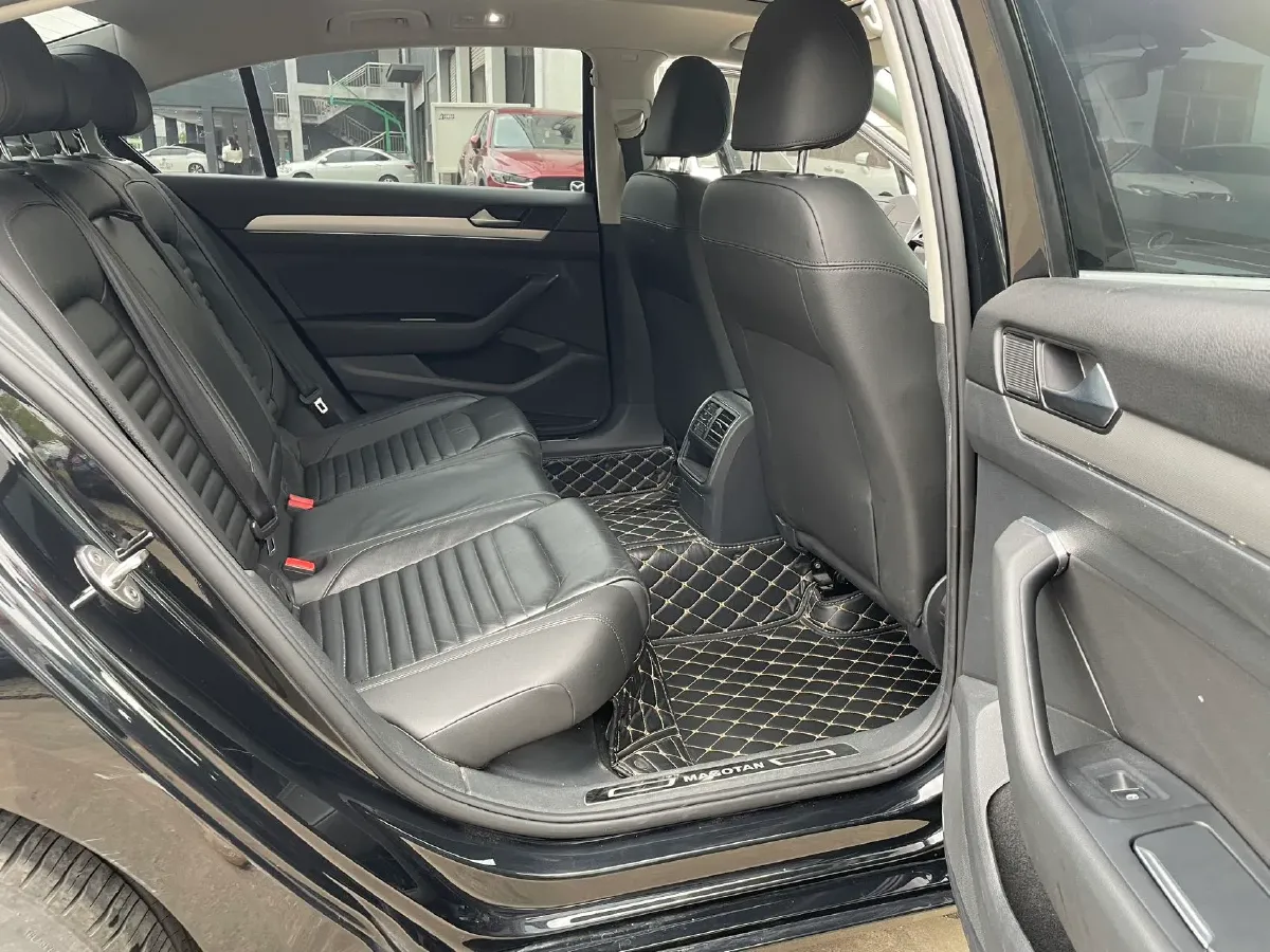 2018 Volkswagen Magotan 1.4T 150HP L4 7DCT,autocango,china used car exporter,china ev exporter,chinese used car exporter,chinese used ev exporter