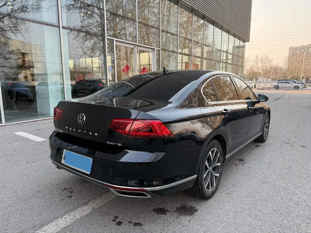 2020 Volkswagen Magotan 2.0T 186HP L4 7DCT,autocango,china used car exporter,china ev exporter,chinese used car exporter,chinese used ev exporter