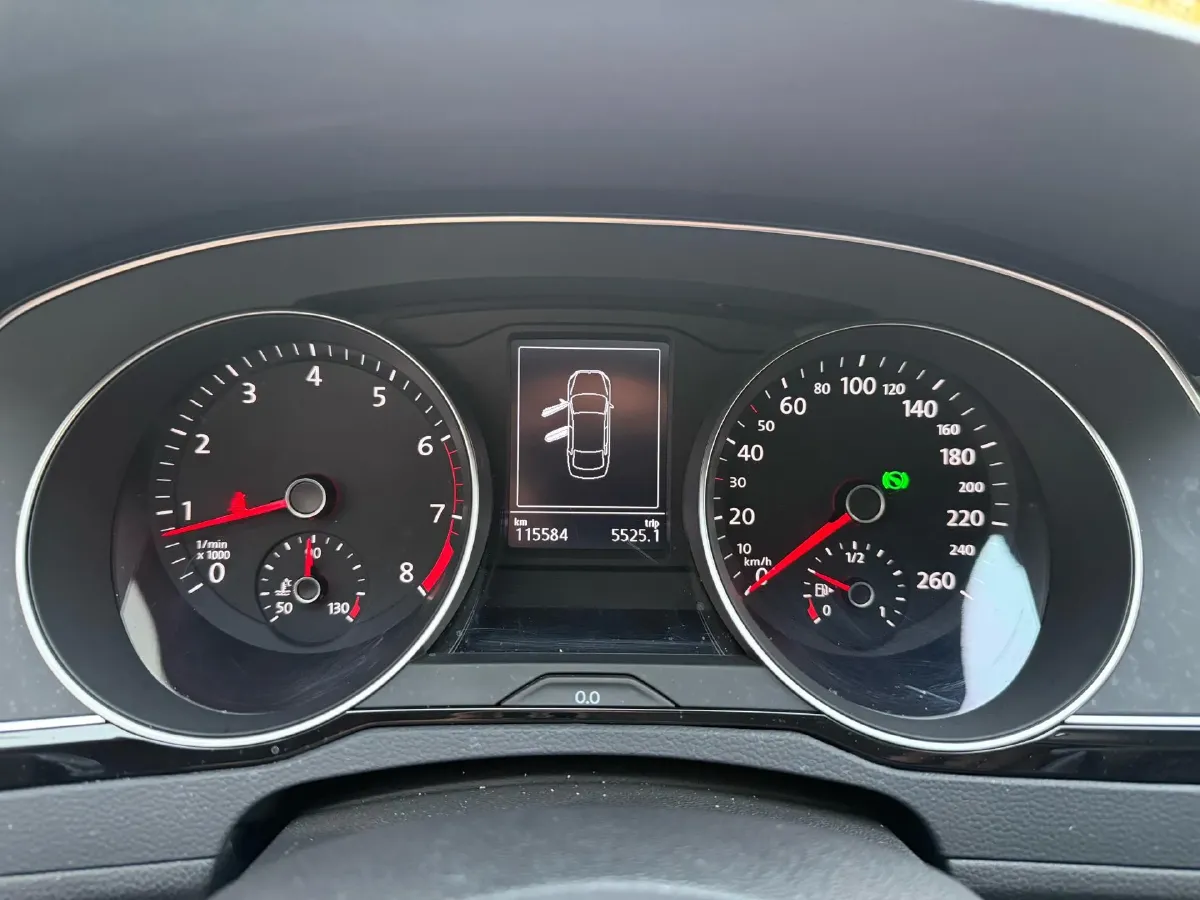 2020 Volkswagen Magotan 2.0T 186HP L4 7DCT,autocango,china used car exporter,china ev exporter,chinese used car exporter,chinese used ev exporter