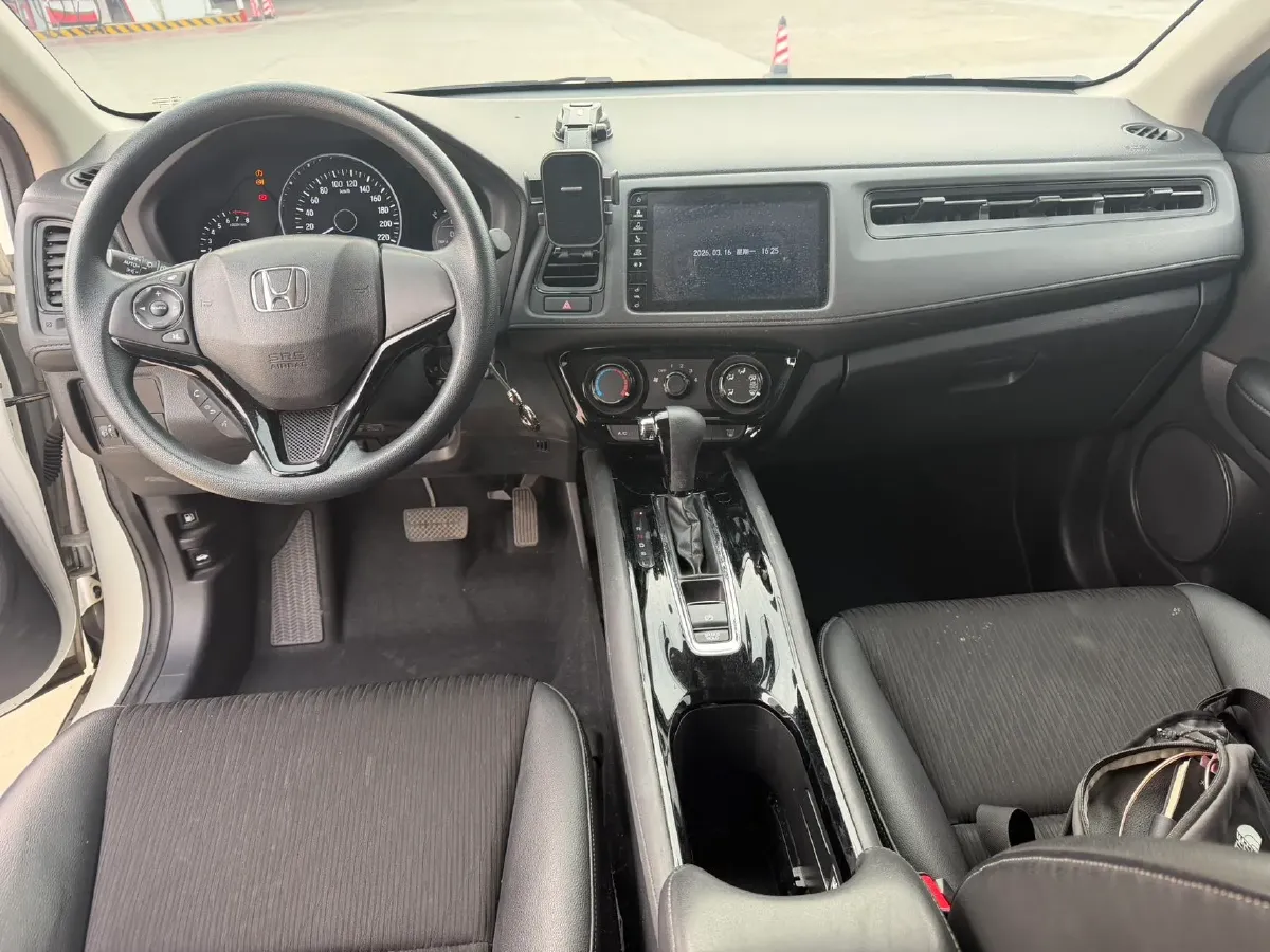 2022 Honda Vezel 1.5L 131HP L4 CVT,autocango,china used car exporter,china ev exporter,chinese used car exporter,chinese used ev exporter