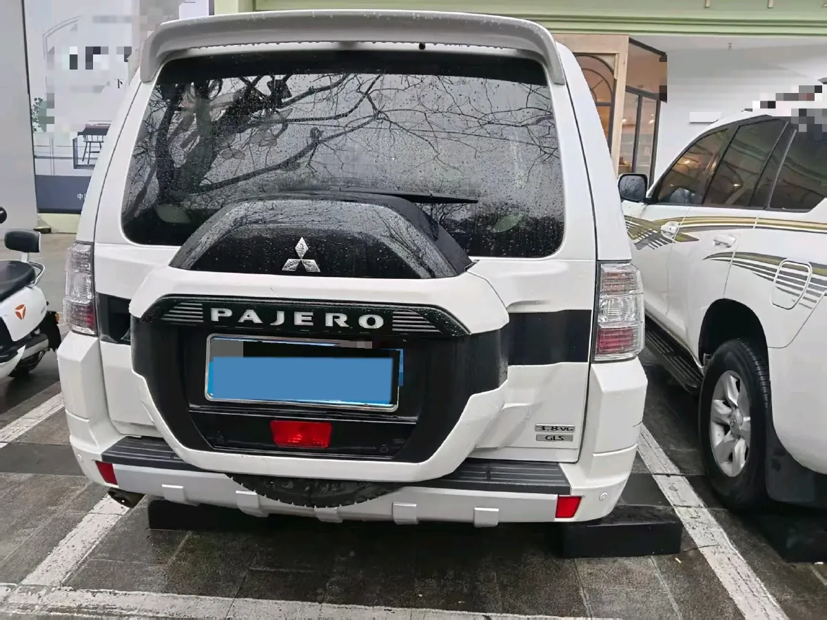 2018 Mitsubishi Pajero 3.0L 174HP V6 5AT,autocango,china used car exporter,china ev exporter,chinese used car exporter,chinese used ev exporter