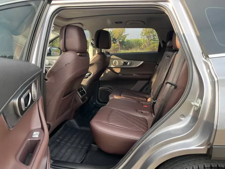 2024 Chery Tiggo 8 PRO 1.6T 197HP L4 7DCT,autocango,china used car exporter,china ev exporter,chinese used car exporter,chinese used ev exporter