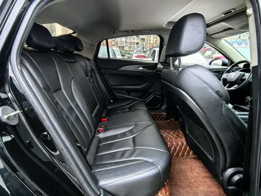 2020 HongQi H5 1.8T 197HP L4 6AT,autocango,china used car exporter,china ev exporter,chinese used car exporter,chinese used ev exporter