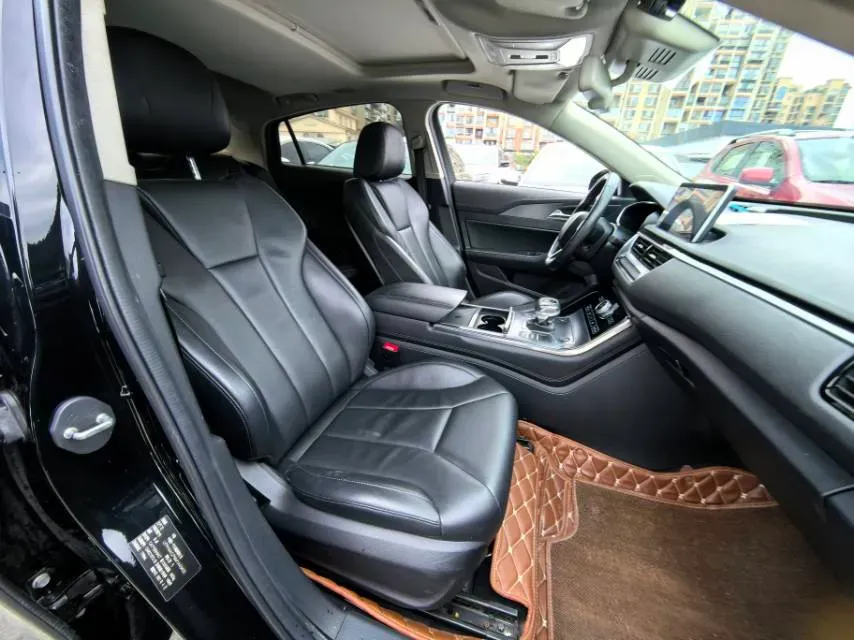 2020 HongQi H5 1.8T 197HP L4 6AT,autocango,china used car exporter,china ev exporter,chinese used car exporter,chinese used ev exporter