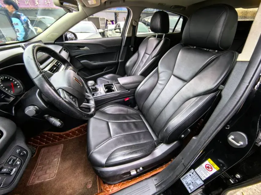 2020 HongQi H5 1.8T 197HP L4 6AT,autocango,china used car exporter,china ev exporter,chinese used car exporter,chinese used ev exporter