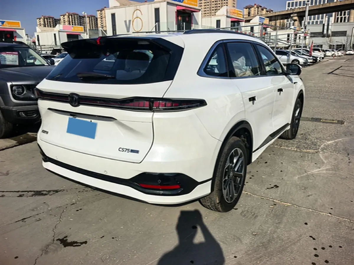 2025 ChangAn CS75 Plus 1.5T 192HP L4 8AT,autocango,china used car exporter,china ev exporter,chinese used car exporter,chinese used ev exporter