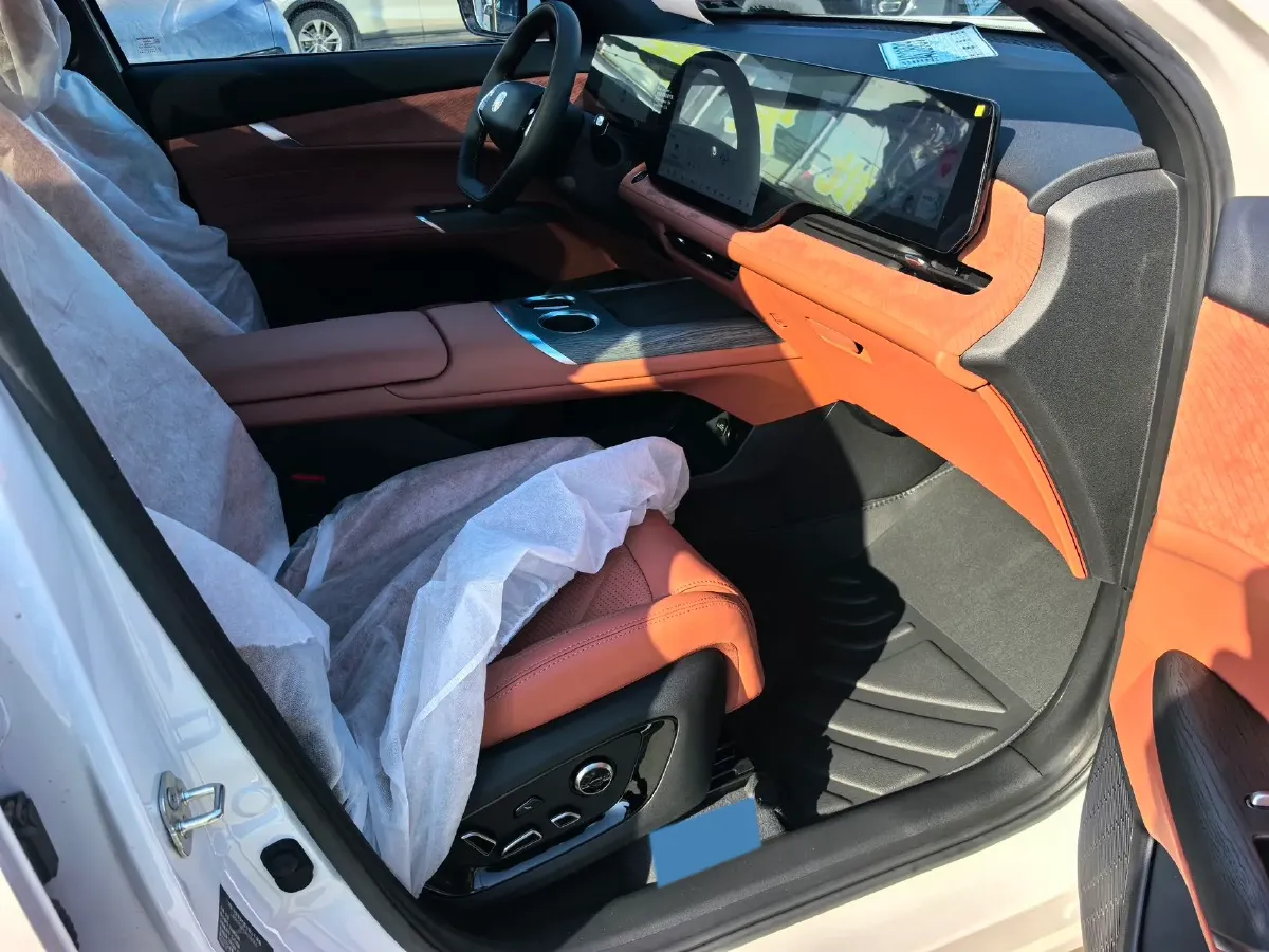 2025 ChangAn CS75 Plus 1.5T 192HP L4 8AT,autocango,china used car exporter,china ev exporter,chinese used car exporter,chinese used ev exporter