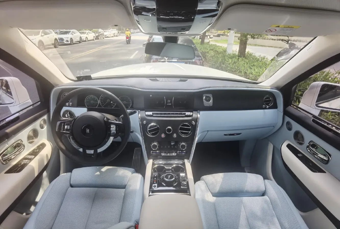 2024 Rolls-Royce Cullinan 6.7T 571HP V12 8AT,autocango,china used car exporter,china ev exporter,chinese used car exporter,chinese used ev exporter