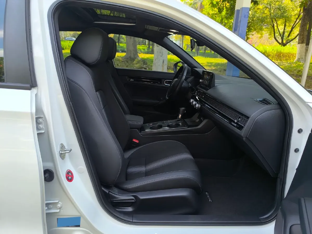 2023 Honda Civic 1.5T 182HP L4 CVT,autocango,china used car exporter,china ev exporter,chinese used car exporter,chinese used ev exporter