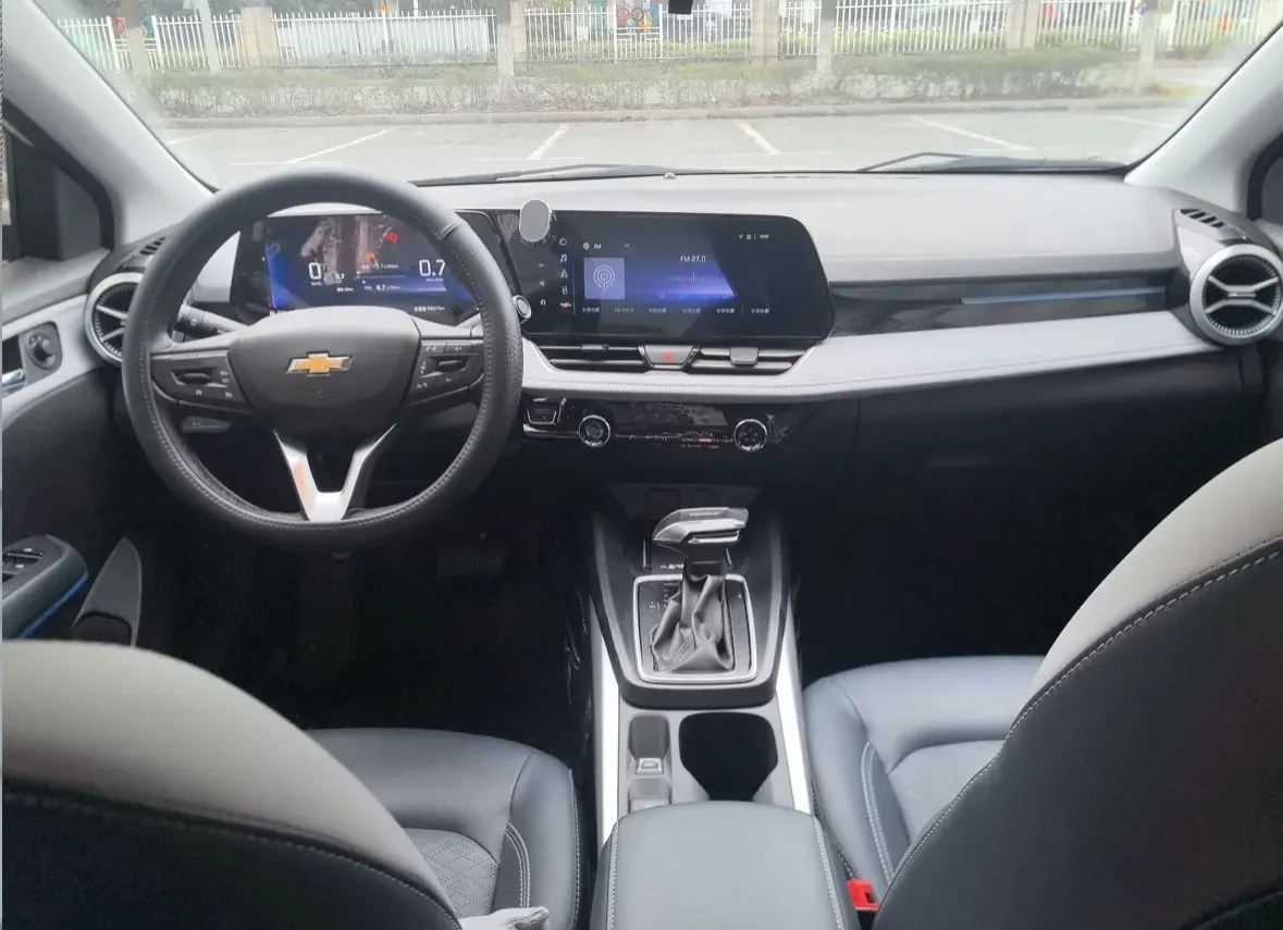 2023 Chevrolet Monza 1.5L 113HP L4 6DCT,autocango,china used car exporter,china ev exporter,chinese used car exporter,chinese used ev exporter