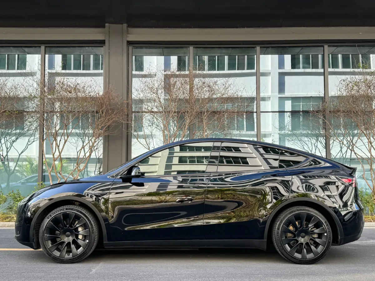 2022 Tesla Model Y BEV 60KWH,autocango,china used car exporter,china ev exporter,chinese used car exporter,chinese used ev exporter