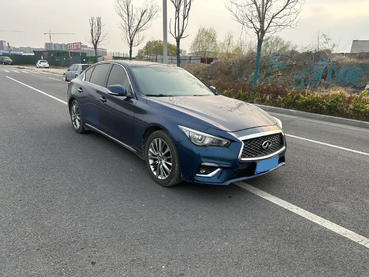 2018 Jeep Grand Commander 2.0T 265HP L4 9AT,autocango,china used car exporter,china ev exporter,chinese used car exporter,chinese used ev exporter