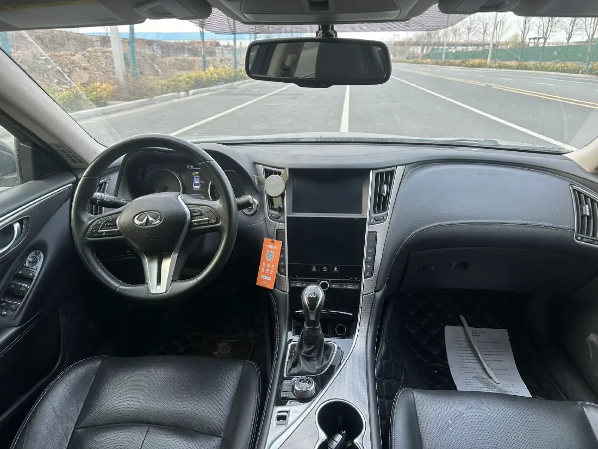 2018 Jeep Grand Commander 2.0T 265HP L4 9AT,autocango,china used car exporter,china ev exporter,chinese used car exporter,chinese used ev exporter