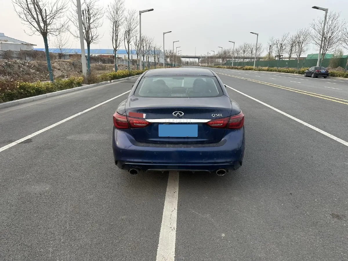 2018 Jeep Grand Commander 2.0T 265HP L4 9AT,autocango,china used car exporter,china ev exporter,chinese used car exporter,chinese used ev exporter