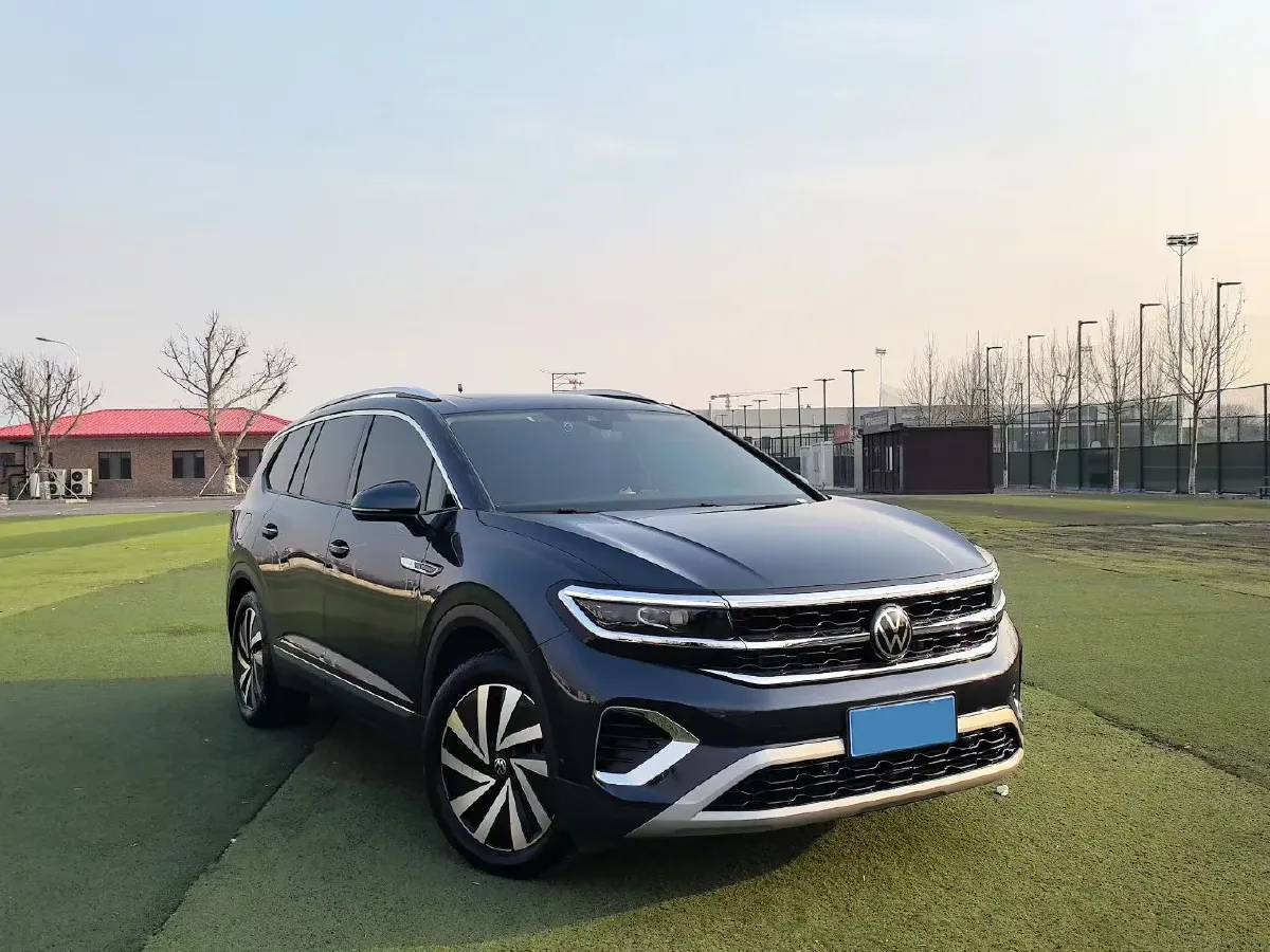 2021 Volkswagen Talagon 2.0T 220HP L4 7DCT,autocango,china used car exporter,china ev exporter,chinese used car exporter,chinese used ev exporter