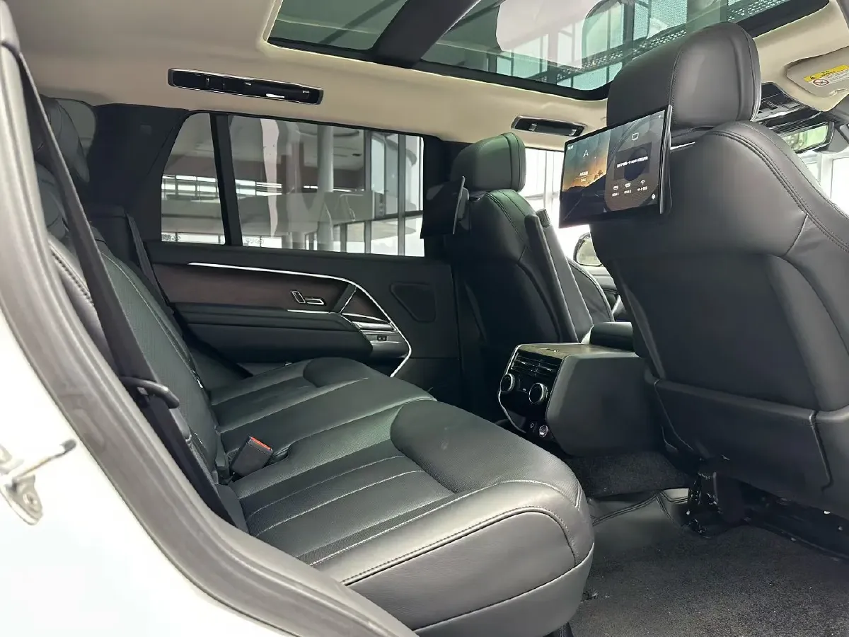 2023 Land Rover Range Rover 3.0T 400HP L6 8AT,autocango,china used car exporter,china ev exporter,chinese used car exporter,chinese used ev exporter