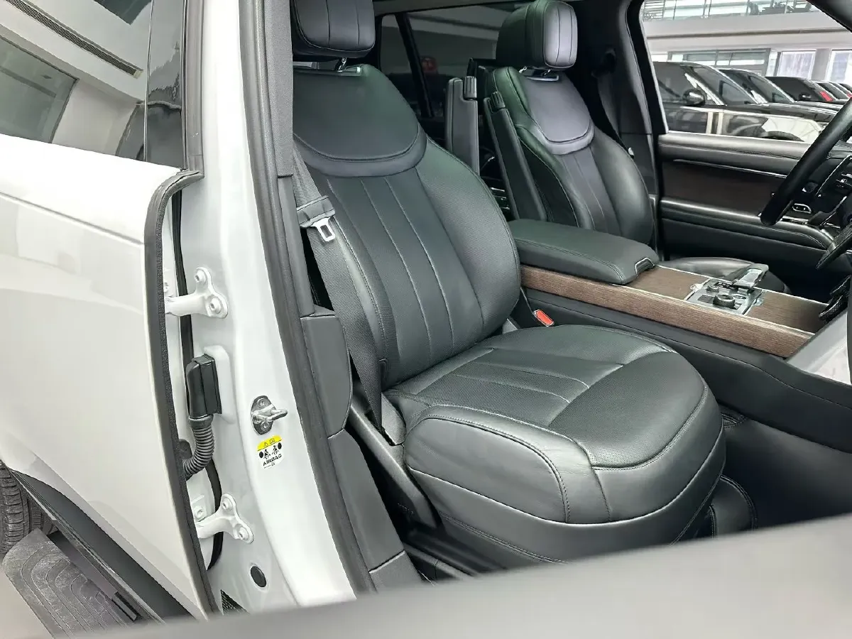 2023 Land Rover Range Rover 3.0T 400HP L6 8AT,autocango,china used car exporter,china ev exporter,chinese used car exporter,chinese used ev exporter