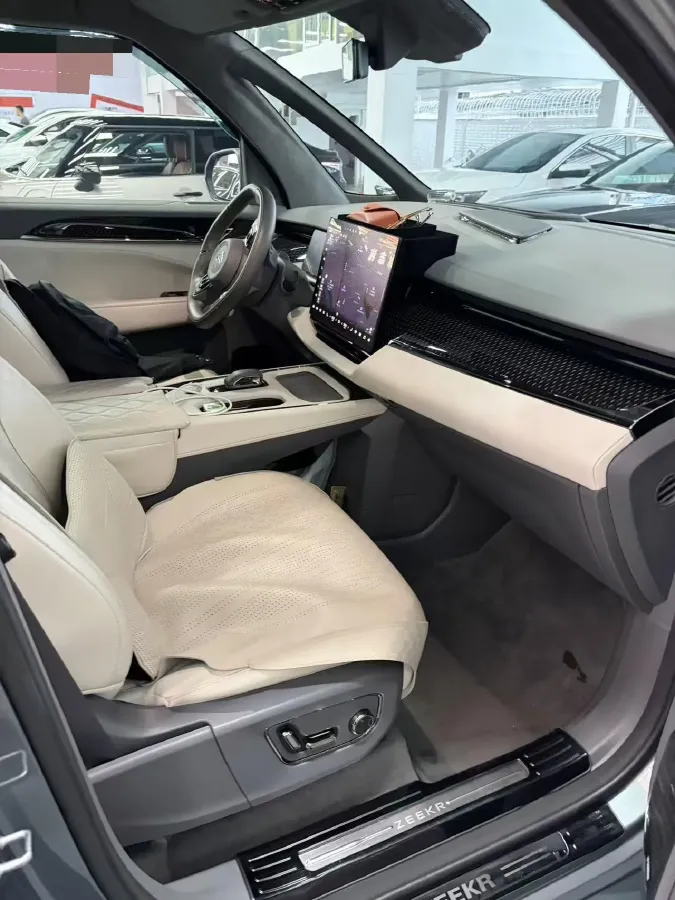 2024 Zeekr 009 BEV 108KWH,autocango,china used car exporter,china ev exporter,chinese used car exporter,chinese used ev exporter