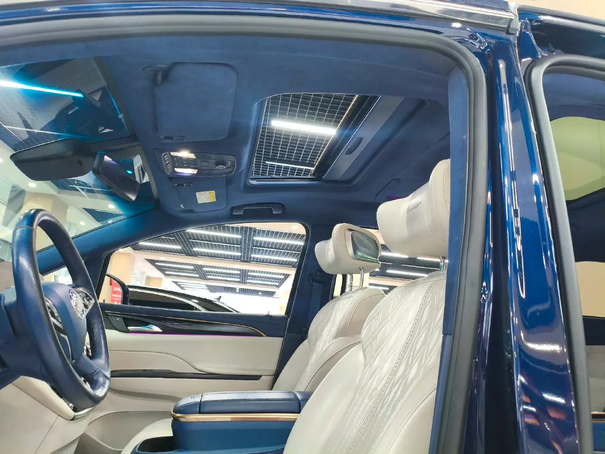 2022 Buick GL8 2.0T 237HP L4 9AT,autocango,china used car exporter,china ev exporter,chinese used car exporter,chinese used ev exporter