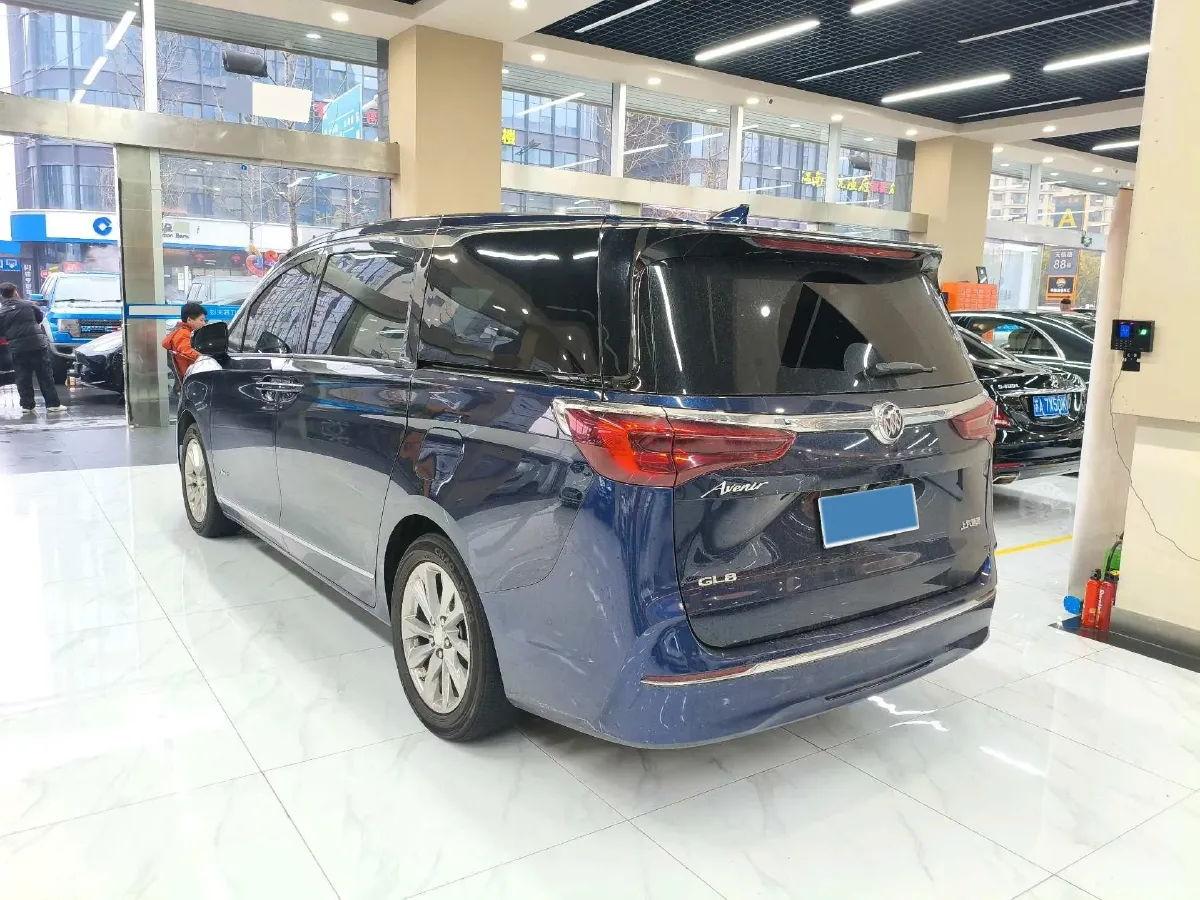 2022 Buick GL8 2.0T 237HP L4 9AT,autocango,china used car exporter,china ev exporter,chinese used car exporter,chinese used ev exporter
