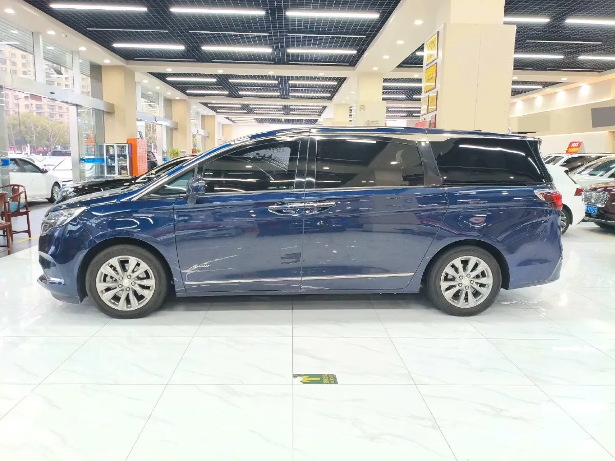 2022 Buick GL8 2.0T 237HP L4 9AT,autocango,china used car exporter,china ev exporter,chinese used car exporter,chinese used ev exporter