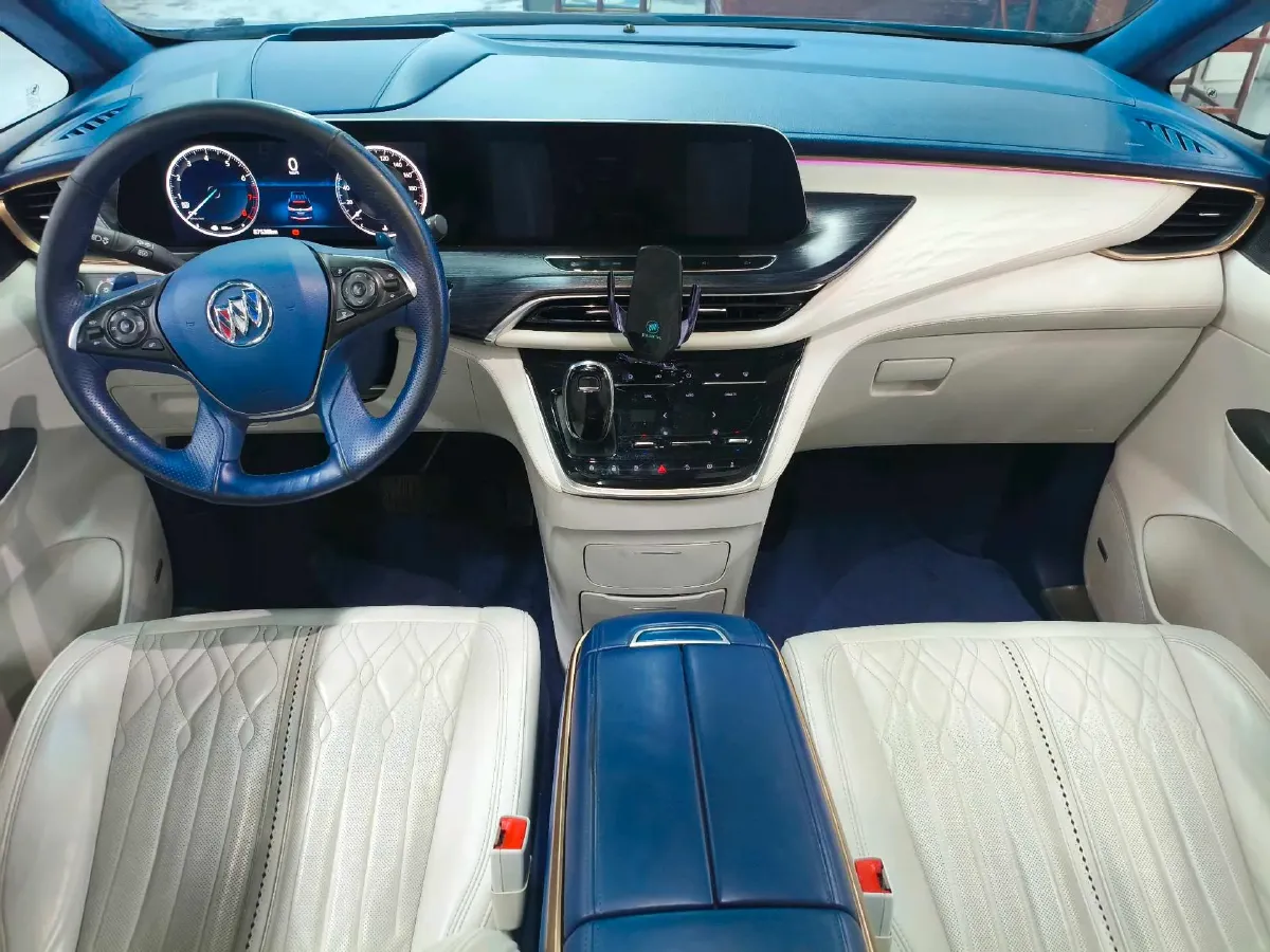 2022 Buick GL8 2.0T 237HP L4 9AT,autocango,china used car exporter,china ev exporter,chinese used car exporter,chinese used ev exporter