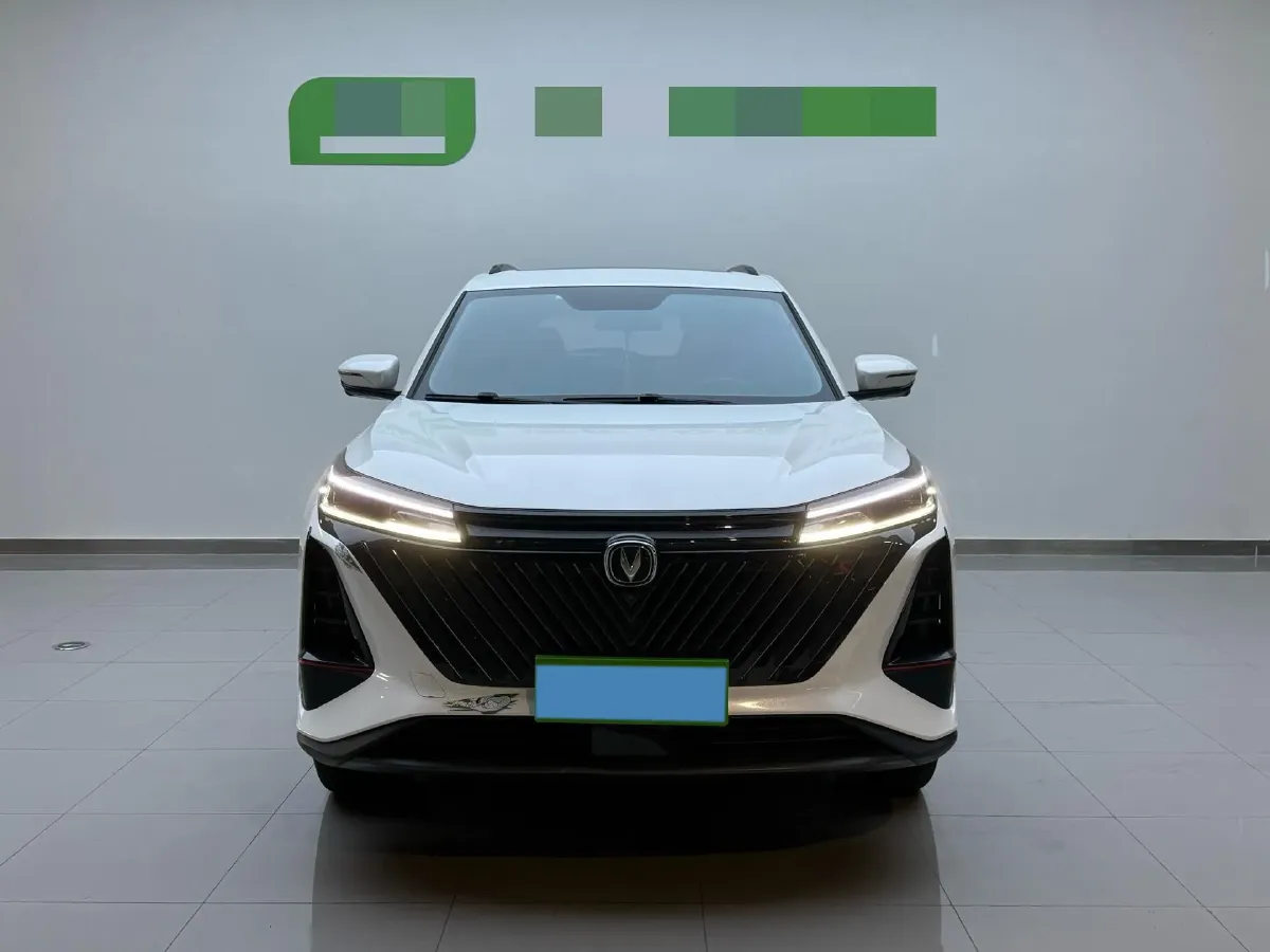 2021 ChangAn CS35 Plus 1.4T 160HP L4 7DCT,autocango,china used car exporter,china ev exporter,chinese used car exporter,chinese used ev exporter