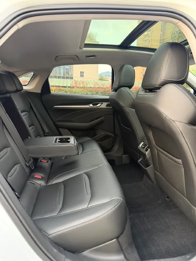 2021 Geely Preface 2.0T 190HP L4 7DCT,autocango,china used car exporter,china ev exporter,chinese used car exporter,chinese used ev exporter