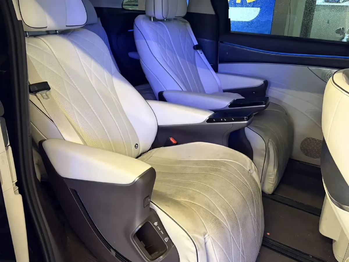 2024 Denza D9 1.5T 139HP L4 E-CVT PHEV 40KWH,autocango,china used car exporter,china ev exporter,chinese used car exporter,chinese used ev exporter