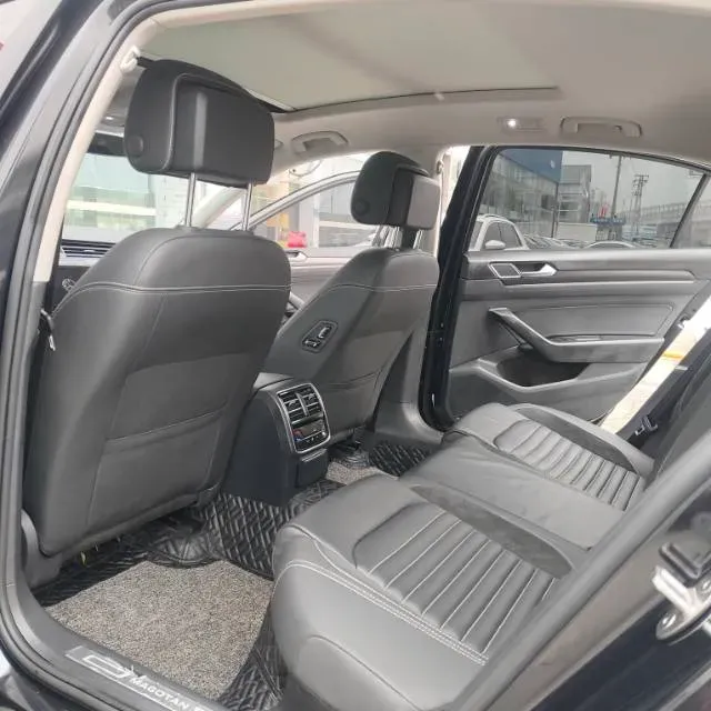 2020 Volkswagen Magotan 2.0T 186HP L4 7DCT,autocango,china used car exporter,china ev exporter,chinese used car exporter,chinese used ev exporter