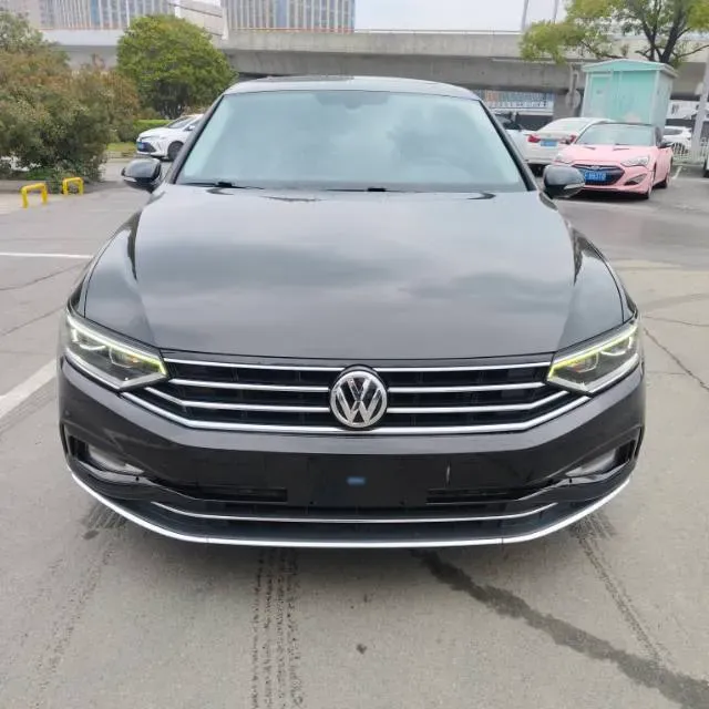 2020 Volkswagen Magotan 2.0T 186HP L4 7DCT,autocango,china used car exporter,china ev exporter,chinese used car exporter,chinese used ev exporter