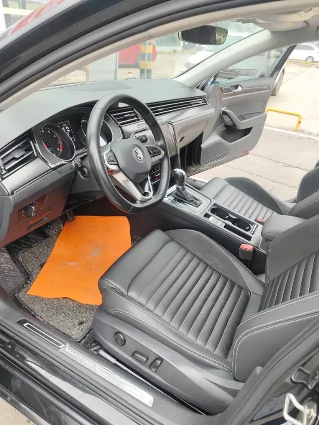 2020 Volkswagen Magotan 2.0T 186HP L4 7DCT,autocango,china used car exporter,china ev exporter,chinese used car exporter,chinese used ev exporter