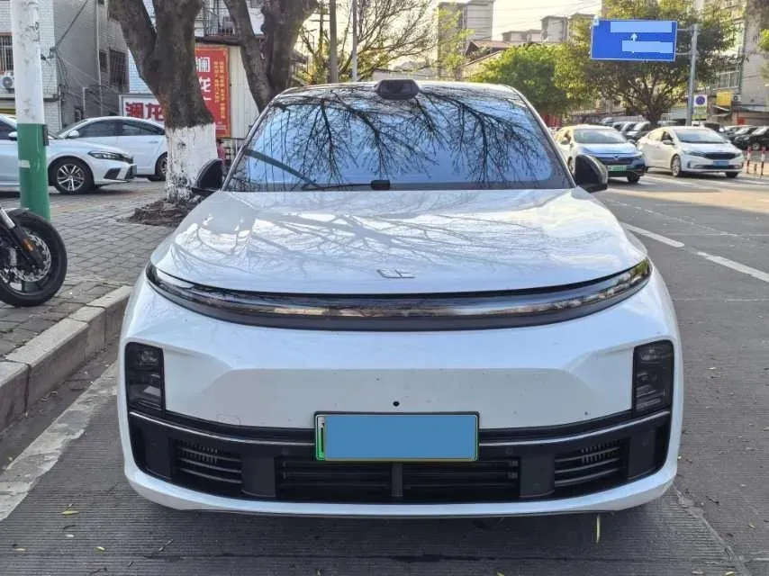 2024 Li L8 Range Extended 154HP REEV 42.8KWH,autocango,china used car exporter,china ev exporter,chinese used car exporter,chinese used ev exporter