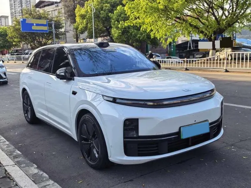 2024 Li L8 Range Extended 154HP REEV 42.8KWH,autocango,china used car exporter,china ev exporter,chinese used car exporter,chinese used ev exporter