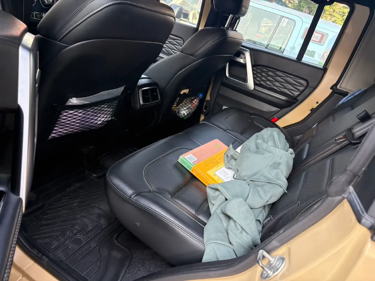 2019 Beijing BJ40 2.3T 231HP L4 6AT,autocango,china used car exporter,china ev exporter,chinese used car exporter,chinese used ev exporter