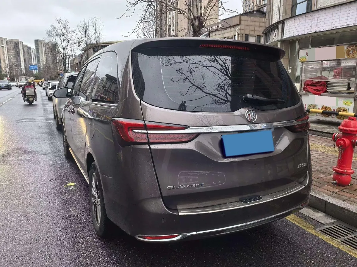 2023 Buick GL8 2.0T 237HP L4 9AT,autocango,china used car exporter,china ev exporter,chinese used car exporter,chinese used ev exporter