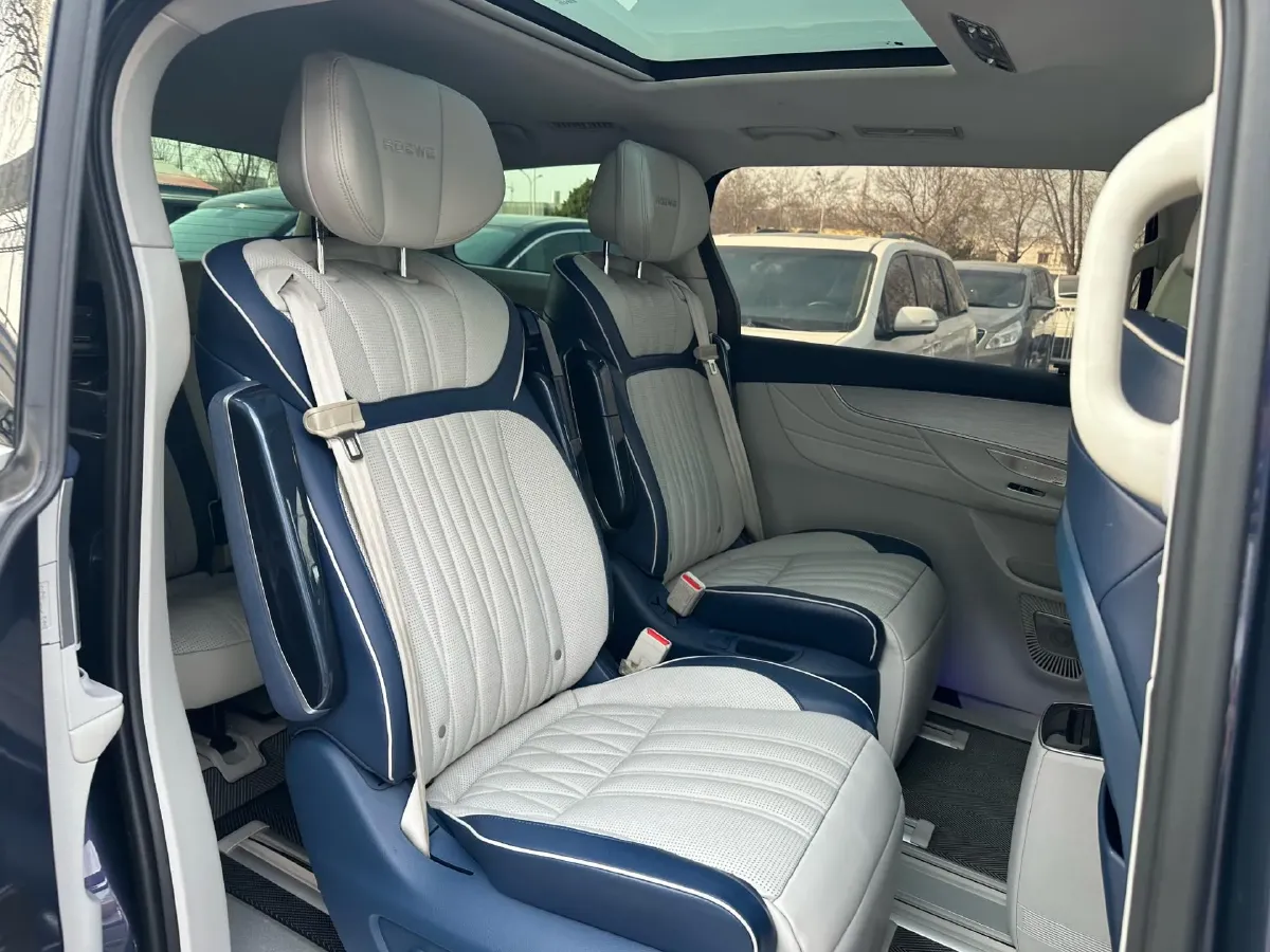 2021 Roewe iMAX8 2.0T 234HP L4 8AT,autocango,china used car exporter,china ev exporter,chinese used car exporter,chinese used ev exporter