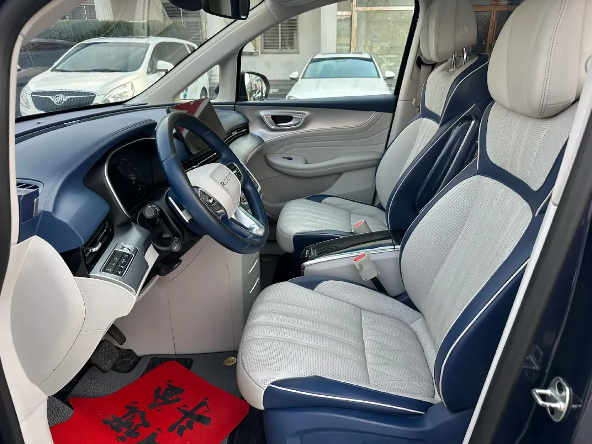 2021 Roewe iMAX8 2.0T 234HP L4 8AT,autocango,china used car exporter,china ev exporter,chinese used car exporter,chinese used ev exporter