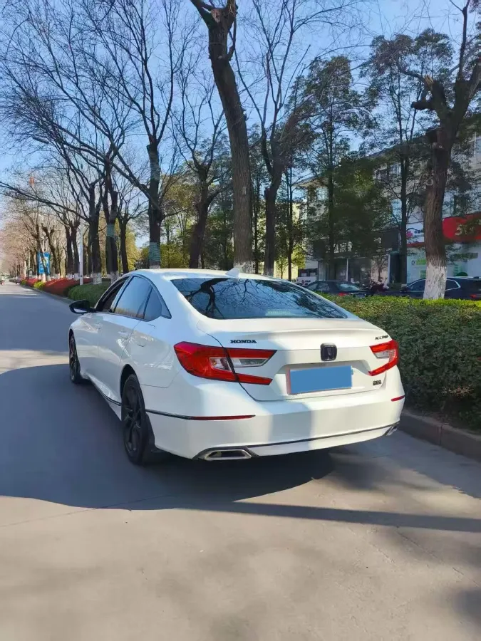 2018 Honda Accord 1.5T 194HP L4 CVT,autocango,china used car exporter,china ev exporter,chinese used car exporter,chinese used ev exporter