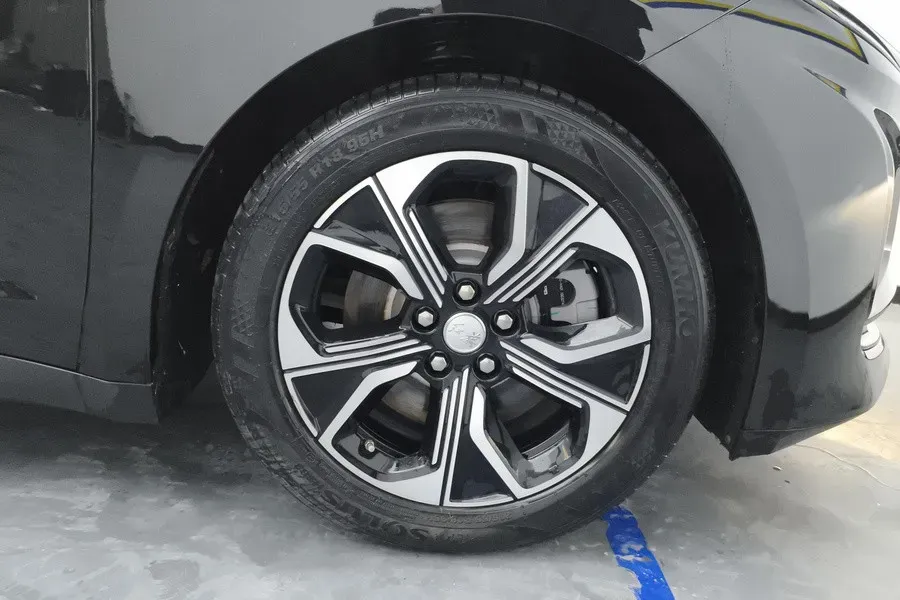 2023 HongQi E-QM5 BEV 54KWH,autocango,china used car exporter,china ev exporter,chinese used car exporter,chinese used ev exporter