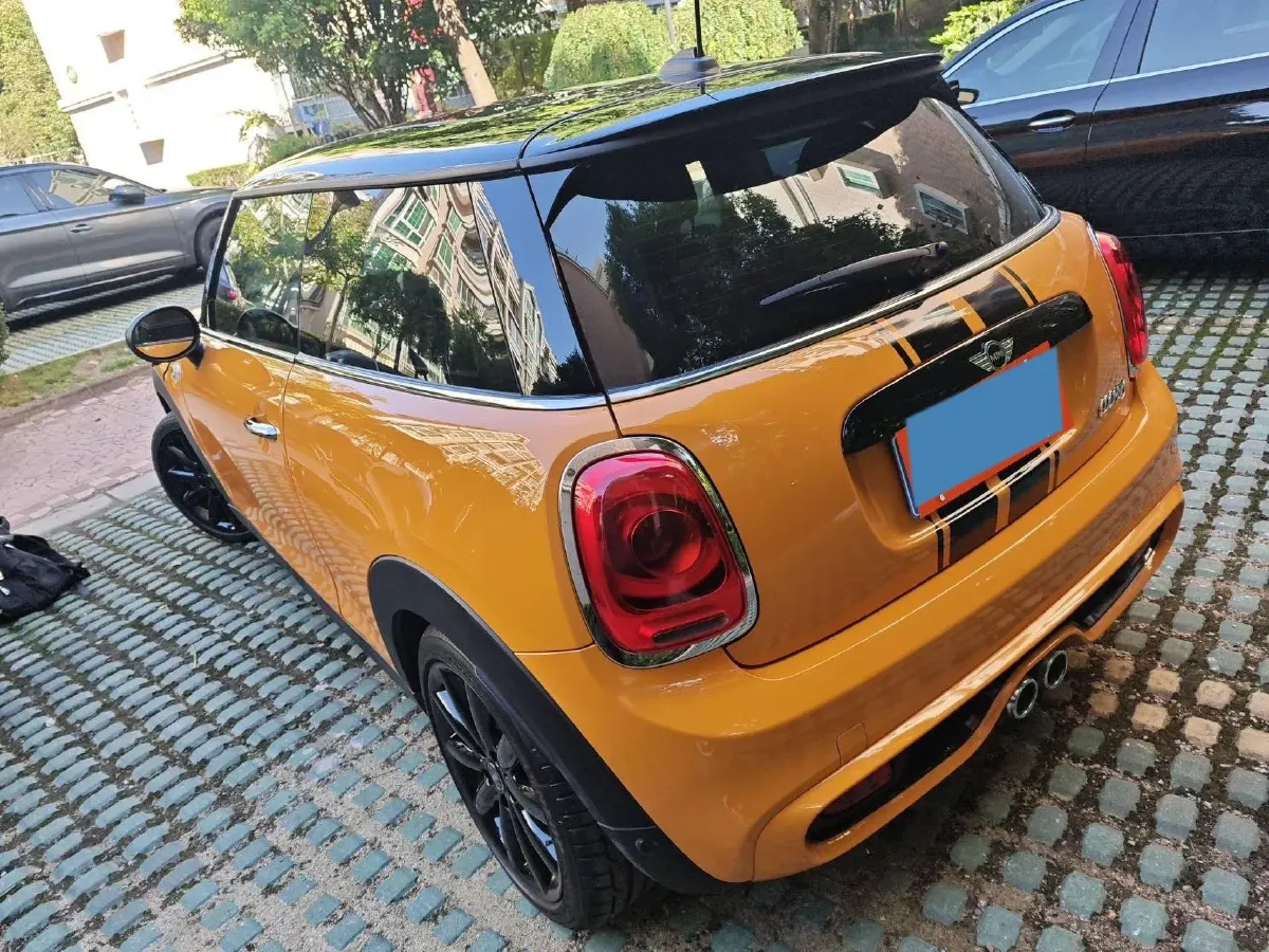 2016 MINI MINI 2.0T 192HP L4 6AT,autocango,china used car exporter,china ev exporter,chinese used car exporter,chinese used ev exporter