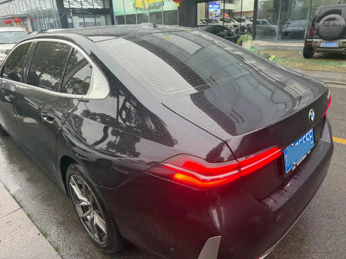 2024 BMW 5 Series 2.0T 258HP L4 8AT,autocango,china used car exporter,china ev exporter,chinese used car exporter,chinese used ev exporter