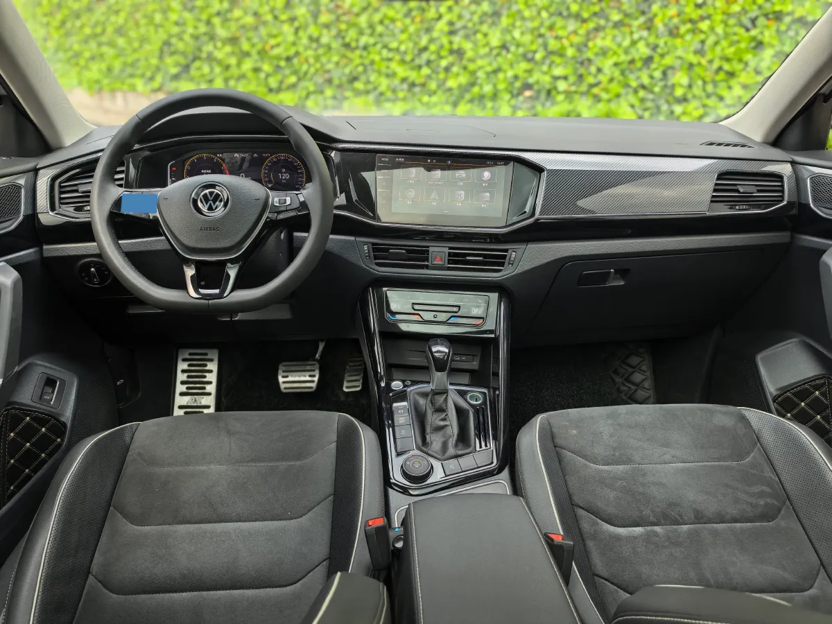 2022 Volkswagen Tayron 2.0T 220HP L4 7DCT,autocango,china used car exporter,china ev exporter,chinese used car exporter,chinese used ev exporter