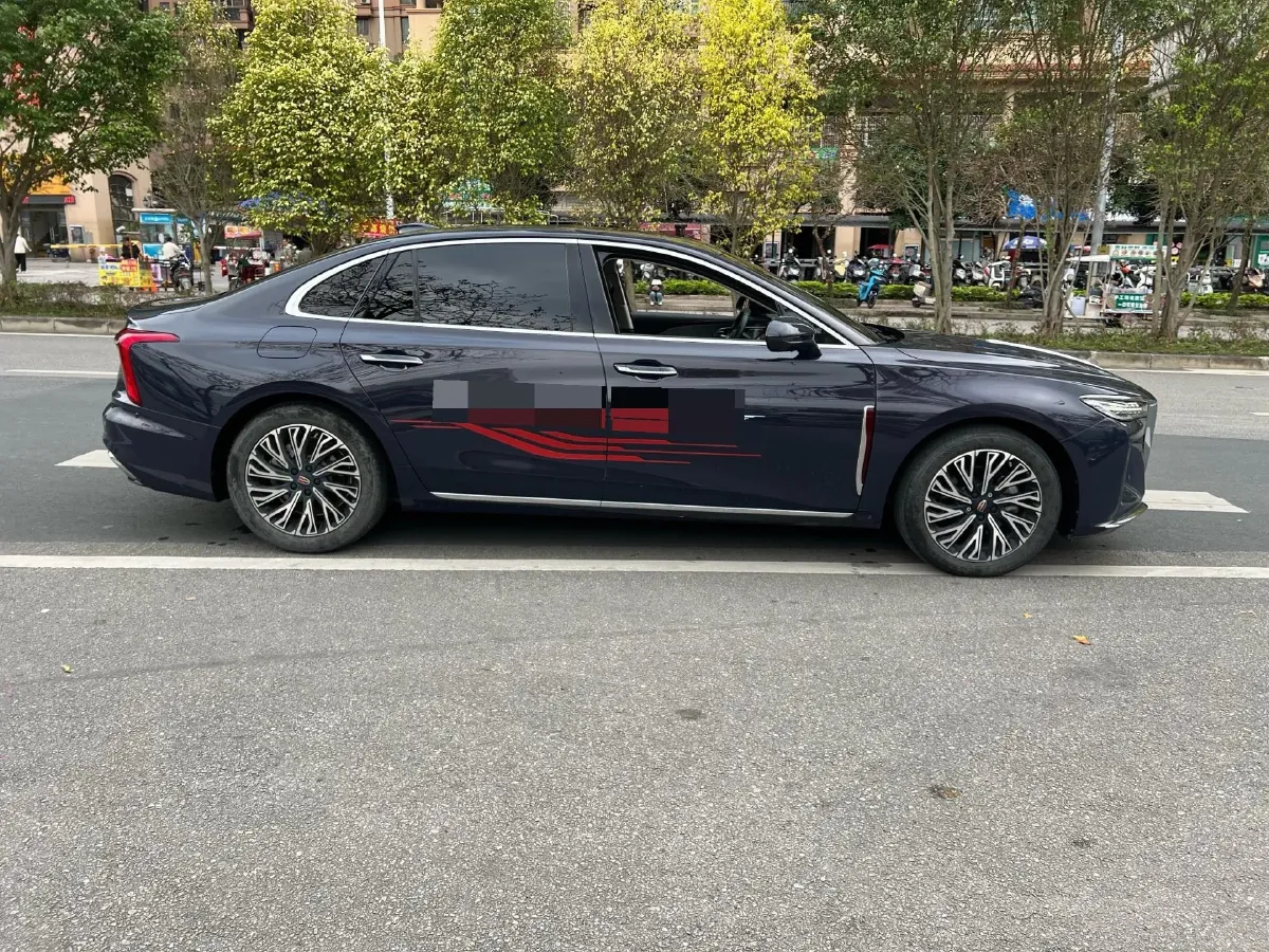 2024 HongQi H5 2.0T 224HP L4 8AT,autocango,china used car exporter,china ev exporter,chinese used car exporter,chinese used ev exporter