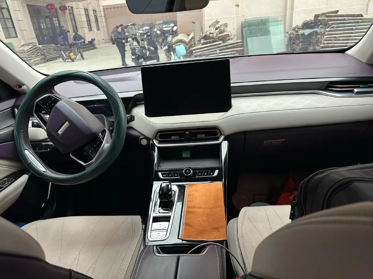 2022 WEY Latte DHT 1.5T 156HP L4 2DHT Hybrid,autocango,china used car exporter,china ev exporter,chinese used car exporter,chinese used ev exporter